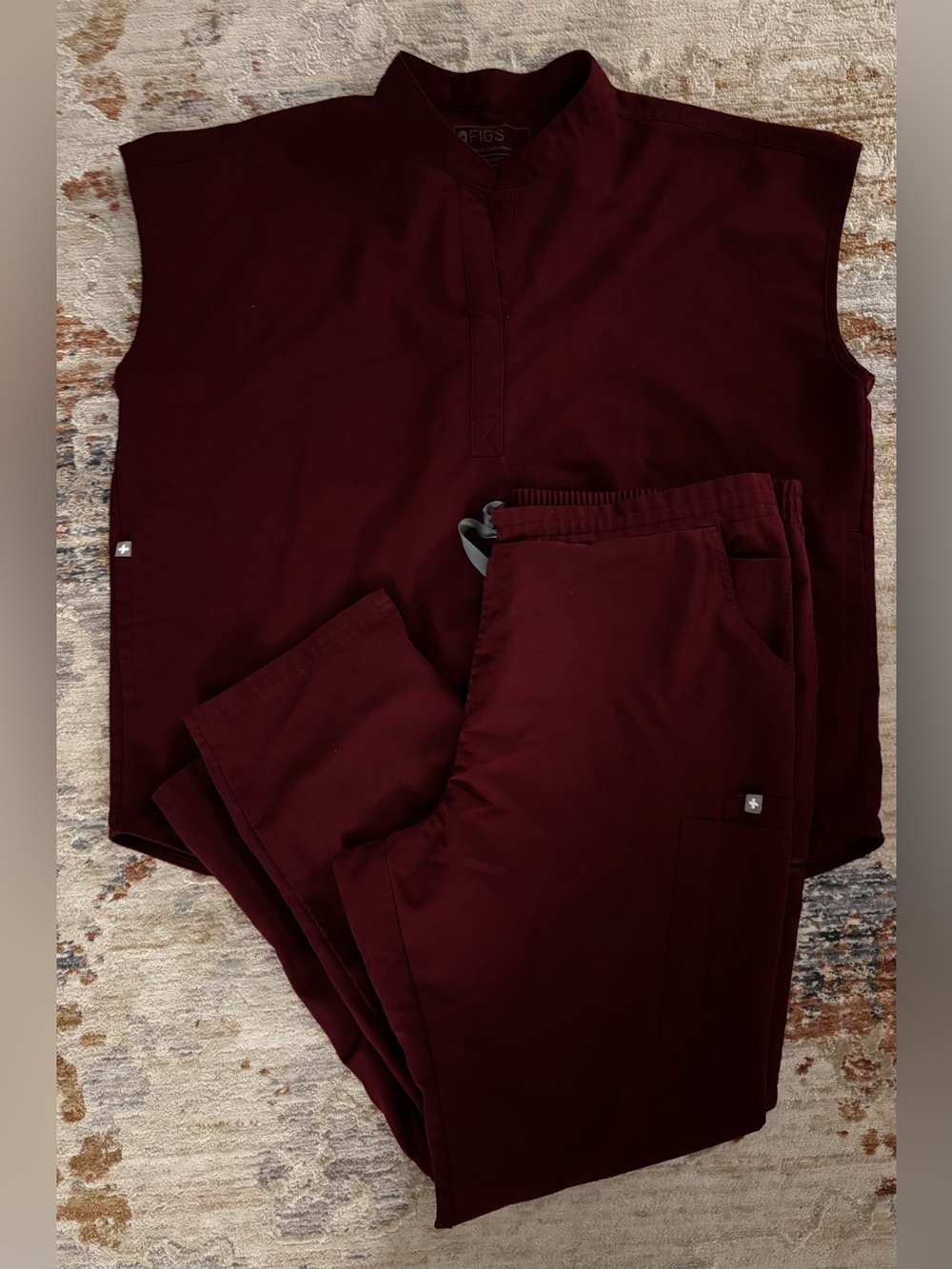 Figs Burgundy Scrub Set